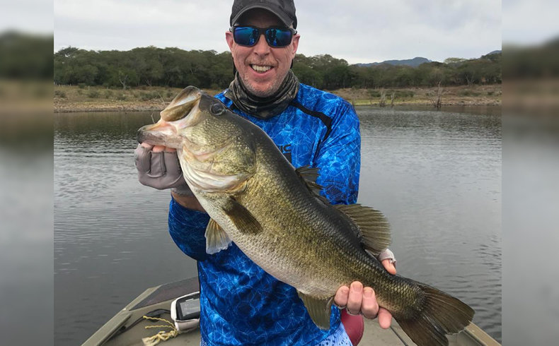 2019-03 - Bass (Lake El Salto)